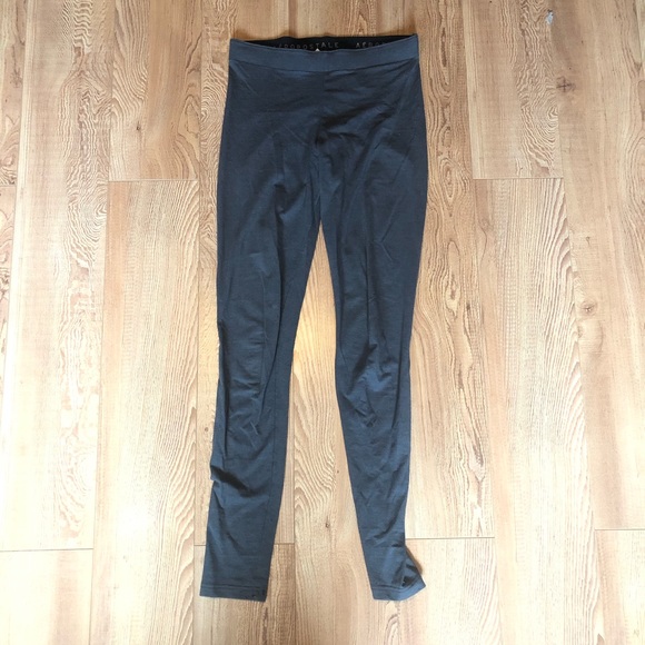 4/$25 Aeropostale Logo Waistband Leggings Gray